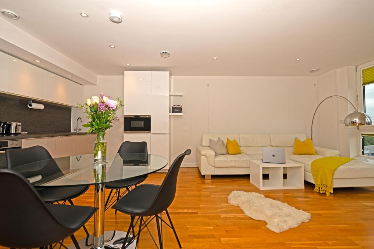 Kew Bridge Penthouse Apartment London Bagian luar foto