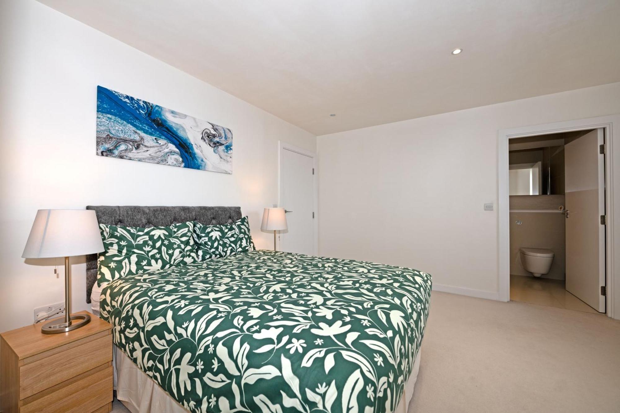 Kew Bridge Penthouse Apartment London Bagian luar foto
